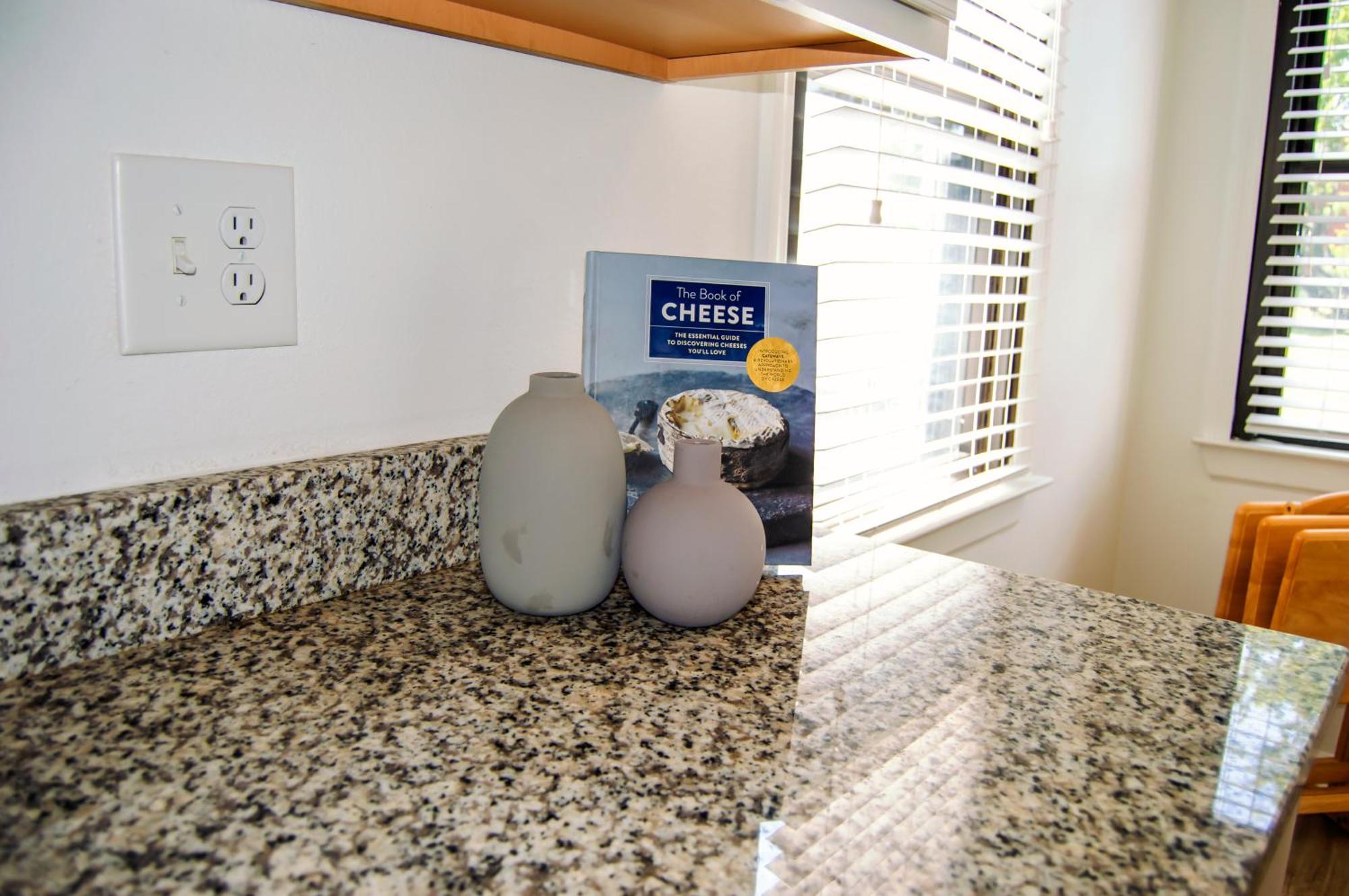 נאשוויל Cozy Condo, Minutes From Broadwy, Sleeps 5 מראה חיצוני תמונה