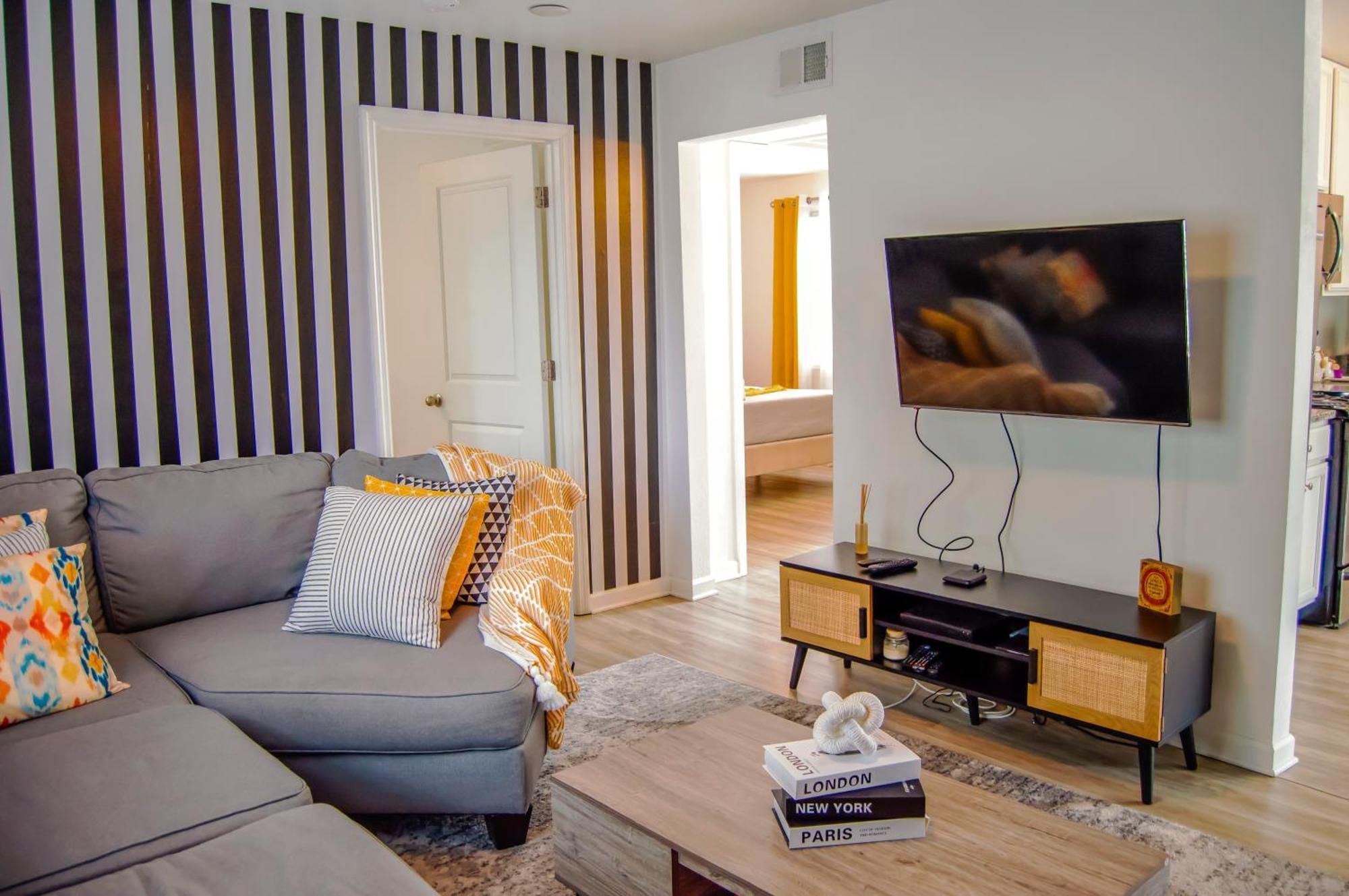 נאשוויל Cozy Condo, Minutes From Broadwy, Sleeps 5 מראה חיצוני תמונה